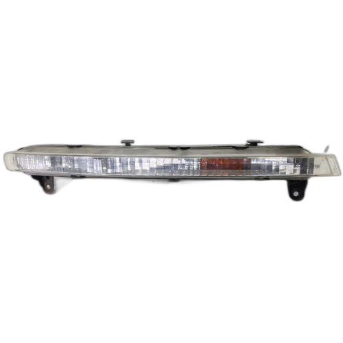 KIERUNKOWSKAZ ZDERZAKA PRAWY AUDI Q7 4L 4L0953042