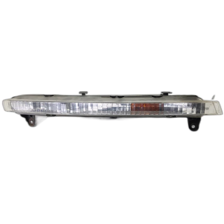 KIERUNKOWSKAZ ZDERZAKA PRAWY AUDI Q7 4L 4L0953042