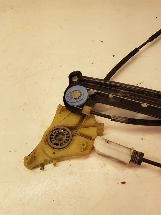 MECHANIZM SZYBY LEWY PRZÓD AUDI A7 4G8837461A