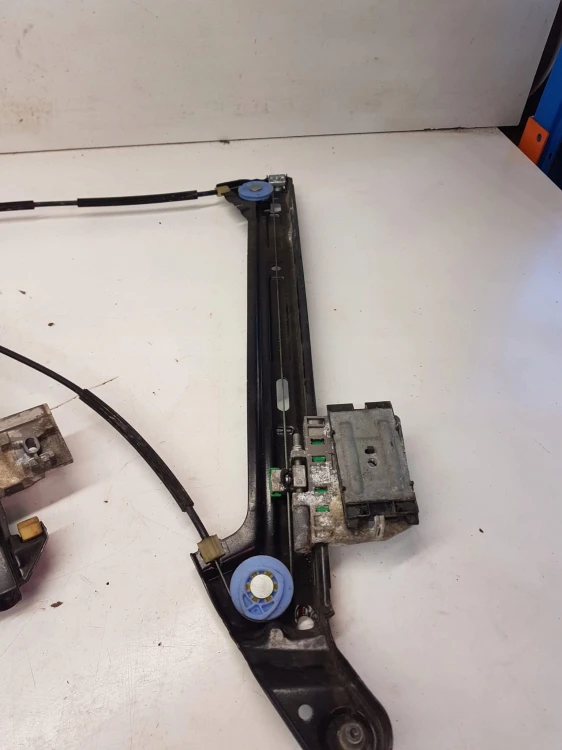 MECHANIZM SZYBY LEWY PRZÓD AUDI A7 4G8837461A