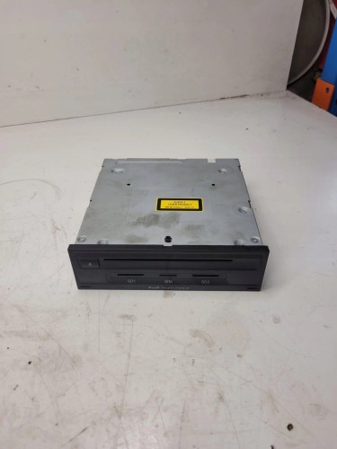 CZYTNIK MMI 3G MULTIMEDIA AUDI Q7 A6 C6 4E0035654D