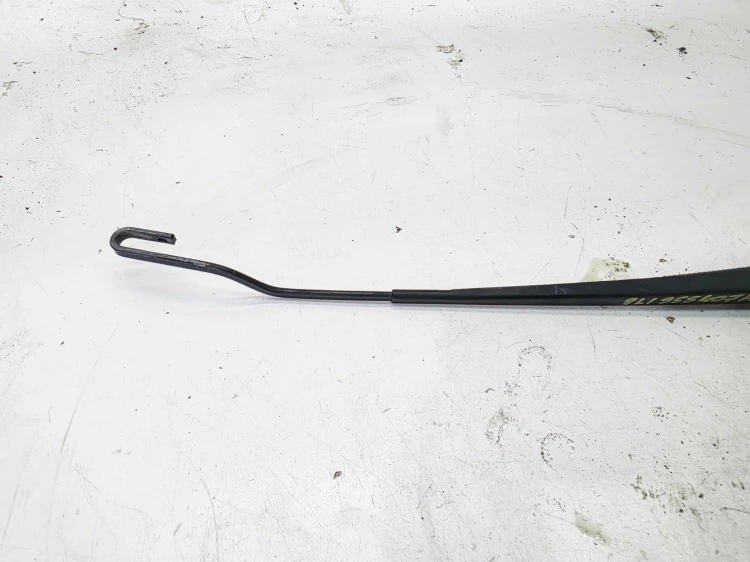 RAMIĘ WYCIERACZKI LEWY PRZÓD AUDI A3 8L 8L1955407A