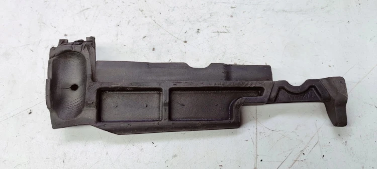 WYGŁUSZENIE BŁOTNIKA PRAWE AUDI A3 8P 8P0823722C