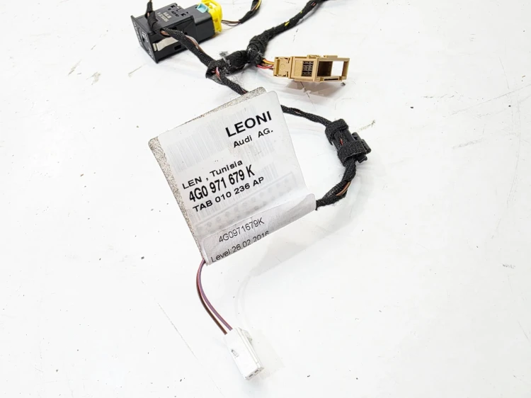 WIĄZKA SCHOWKA + WŁĄCZNIK AIRBAG AUDI A6 C7 A7 LIFT 4G0971679K 1K8919679K