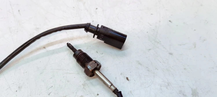 CZUJNIK TEMPERATURY SPALIN AUDI VOLKSWAGEN SEAT SKODA 03L906088BE