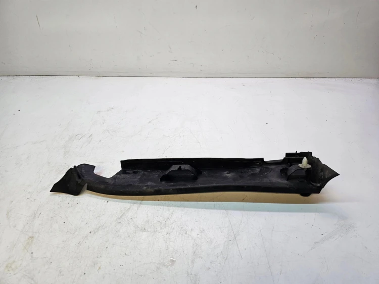 WYGŁUSZENIE BŁOTNIKA LEWE AUDI A3 8V SEDAN 8V0821169D