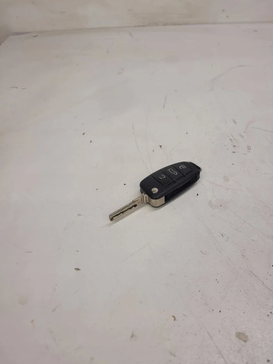 KLUCZYK PILOT SCYZORYK AUDI A6 C6 Q7 4F0837220R 36