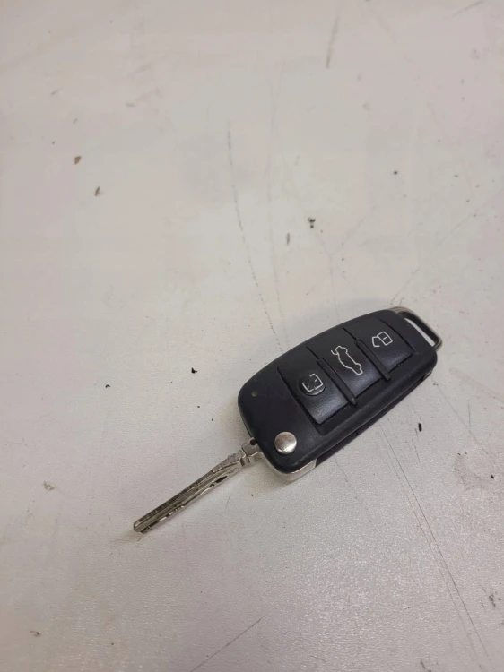 KLUCZYK PILOT SCYZORYK AUDI A6 C6 Q7 4F0837220R 36