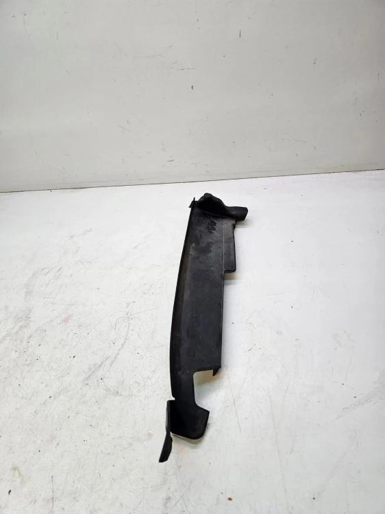 WYGŁUSZENIE BŁOTNIKA LEWE AUDI A3 8V SEDAN 8V0821169D