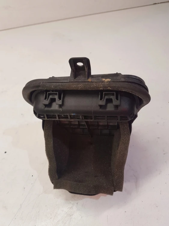 KRATKA POWIETRZA TYŁ AUDI A6 C7 4G9819161B LT PT