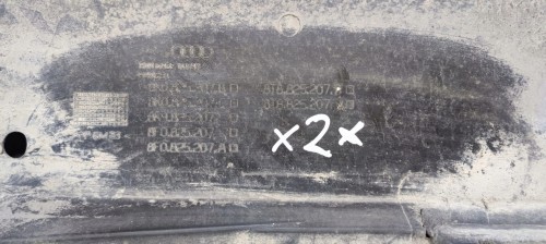 OSŁONA PŁYTA PODWOZIA LEWA AUDI A5 8T8825207B *2*