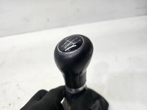 MIESZEK GAŁKA ZMIANY BIEGÓW AUDI A3 8P LIFT 8P0863279 2/2026 6-BIEGOWA