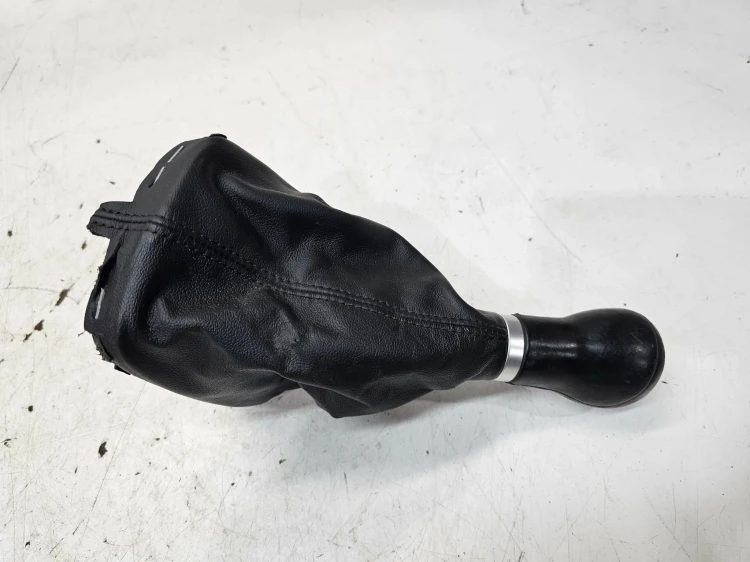 MIESZEK GAŁKA ZMIANY BIEGÓW AUDI A3 8P LIFT 8P0863279 2/2026 6-BIEGOWA