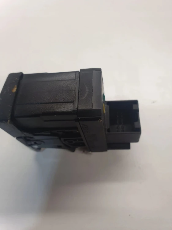 PRZYCISK HAMULCA RĘCZNEGO AUDI A4 B8 Q5 8K2927225G