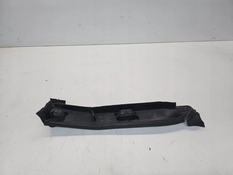 WYGŁUSZENIE BŁOTNIKA PRAWE AUDI A3 8V SEDAN 8V0821170D