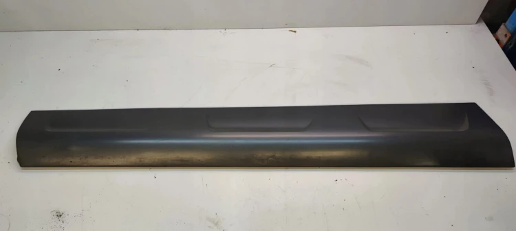 LISTWA Z DRZWI LEWY PRZÓD AUDI Q7 4L ALLROAD 4L0853959D