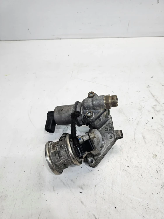 ZAWÓR EGR AUDI A4 B6 B7 1.6 FSI 06B131817L