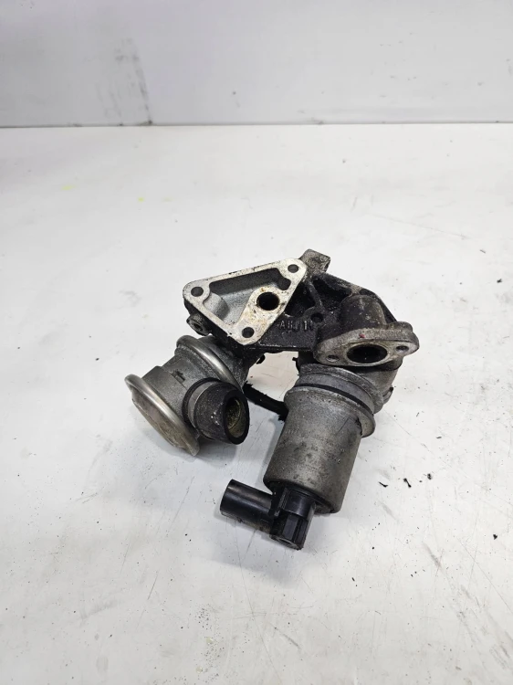 ZAWÓR EGR AUDI A4 B6 B7 1.6 FSI 06B131817L