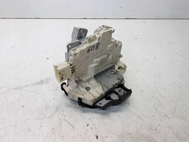 ZAMEK DRZWI LEWY PRZÓD AUDI A6 C6 A3 8P 4F1837015 9 PIN