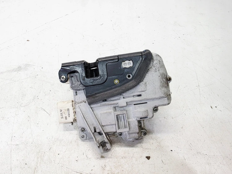 ZAMEK DRZWI LEWY PRZÓD AUDI A6 C6 A3 8P 4F1837015 9 PIN