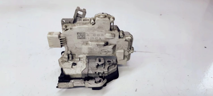 ZAMEK DRZWI LEWY TYŁ AUDI A6 C7 Q3 4G0839015 9PIN