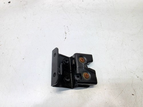 ZAMEK OPARCIA FOTELA PRAWY TYŁ AUDI A5 8F CABRIO 8F0885298