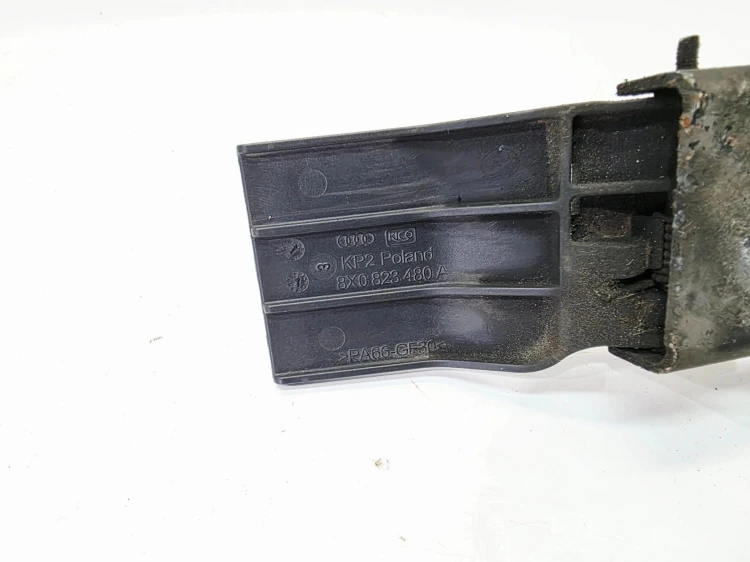 ZAMEK MASKI RYGIEL AUDI A1 8X 8X0823480A