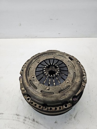 SPRZĘGŁO KOŁO DWUMAS AUDI A4 A5 TFSI TDI 0B1105266AN