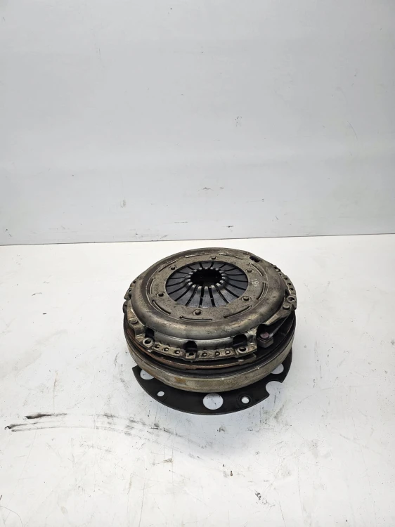 SPRZĘGŁO KOŁO DWUMAS AUDI A4 A5 TFSI TDI 0B1105266AN