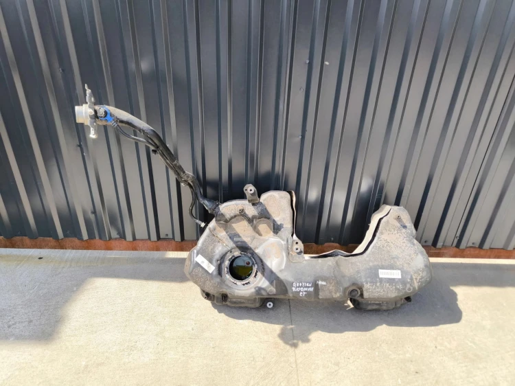BAK ZBIORNIK PALIWA AUDI A4 B9 A5 8W 8W0201021ET DIESEL QUATTRO