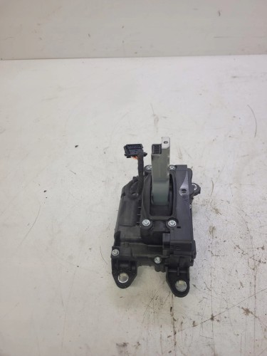 WYBIERAK BIEGÓW LEWAREK AUDI A4 B9 A5 8W1713041E