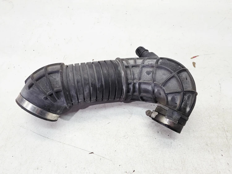 RURA SSĄCA POWIETRZA AUDI A4 B7 1.9 2.0 TDI 8E0129615J