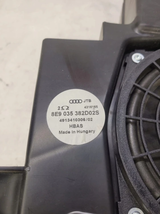 GŁOŚNIK SUBWOOFER TUBA AUDI A4 B6 B7 8E9035382D