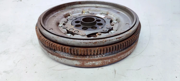 KOŁO DWUMAS AUDI Q3 F3 VW SEAT 1.5 TFSI 05L105266J