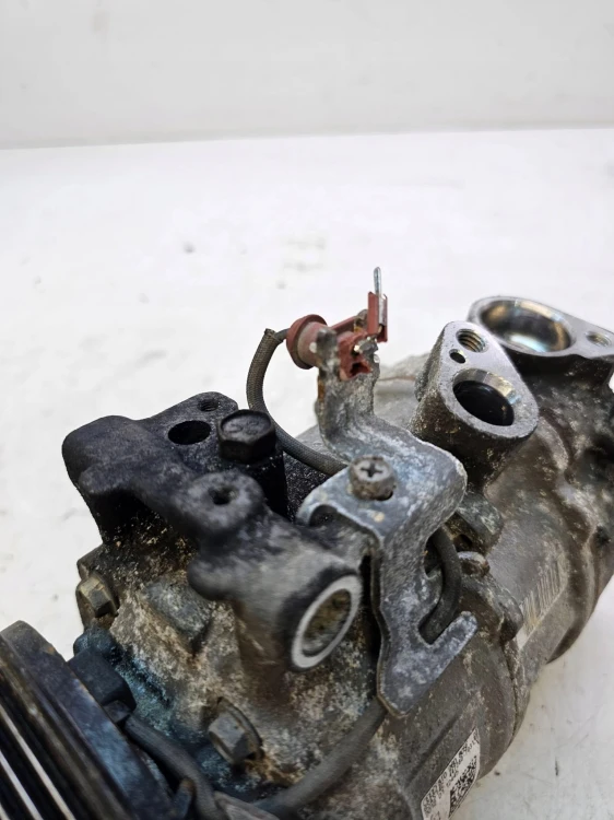 SPRĘŻARKA KLIMATYZACJI AUDI A4 B8 A5 Q5 8T0260805F