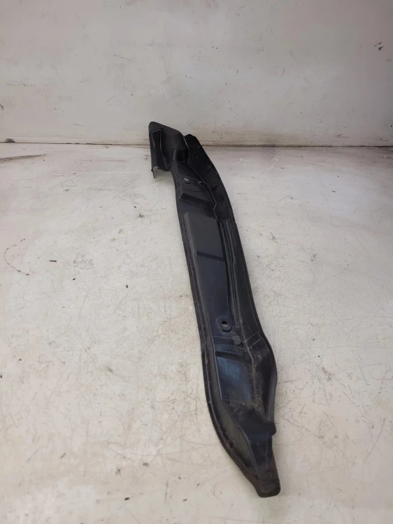 WYGŁUSZENIE BŁOTNIKA PRAWE AUDI Q5 8R 8R0821112C