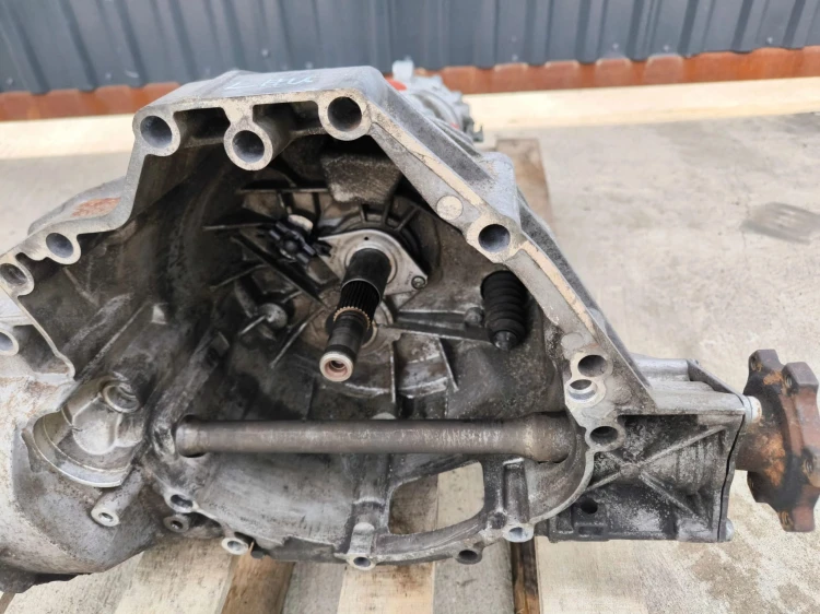 SKRZYNIA BIEGÓW AUDI Q5 8R 2.0 TDI LHU QUATTRO MANUALNA ORYGINAŁ !!! *1*