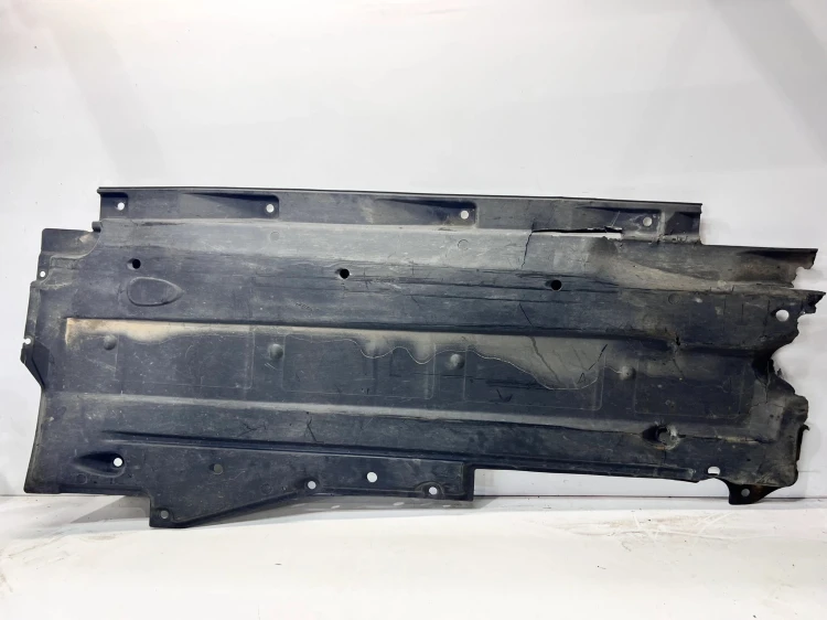 OSŁONA PODWOZIA PRAWA DUŻA AUDI A6 C6 4F0825208F 1/25