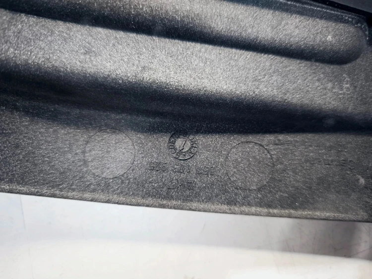 OSŁONA POKRYWA SILNIKA GÓRNA AUDI Q7 4L 4.2 TDI 057103925B
