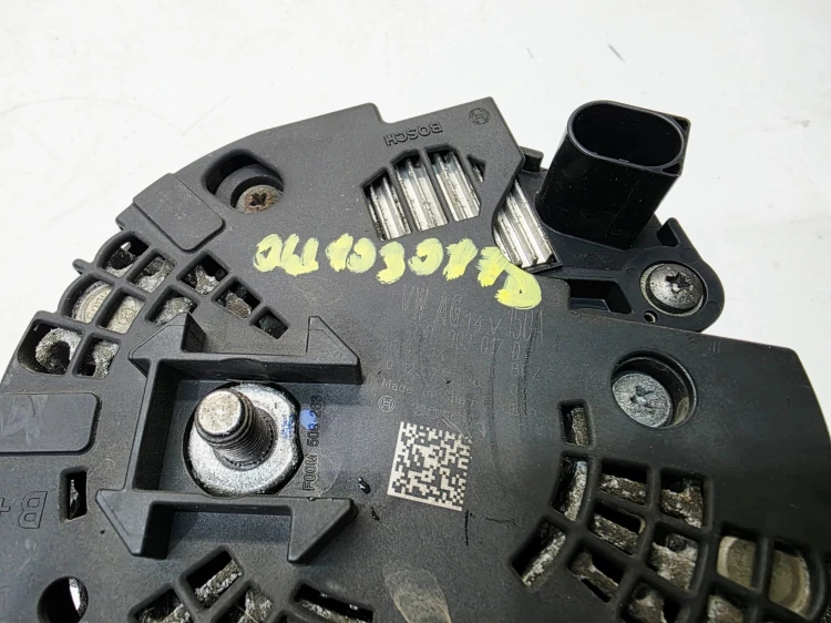 ALTERNATOR AUDI VOLKSWAGEN SEAT SKODA 2.0 TDI 04L903017D BOSCH 150A