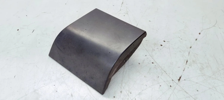 LISTWA Z BŁOTNIKA PRAWY PRZÓD AUDI Q7 4L 4L0854960D SZARA