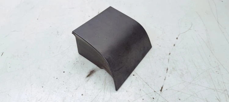 LISTWA Z BŁOTNIKA PRAWY PRZÓD AUDI Q7 4L 4L0854960D SZARA