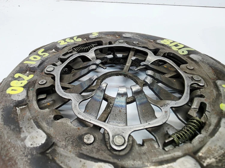 KOŁO DWUMASOWE SPRZĘGŁO AUDI A4 B8 A5 2.0 TDI TFSI 0B2105266S 8/26