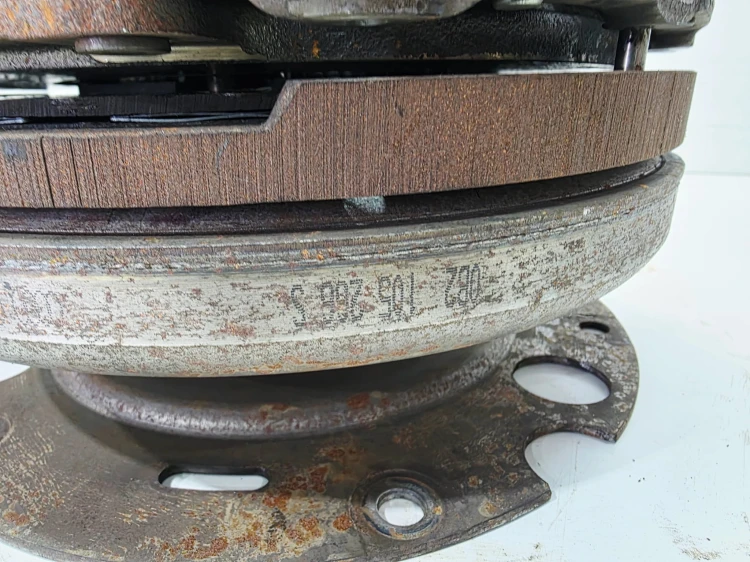 KOŁO DWUMASOWE SPRZĘGŁO AUDI A4 B8 A5 2.0 TDI TFSI 0B2105266S 8/26