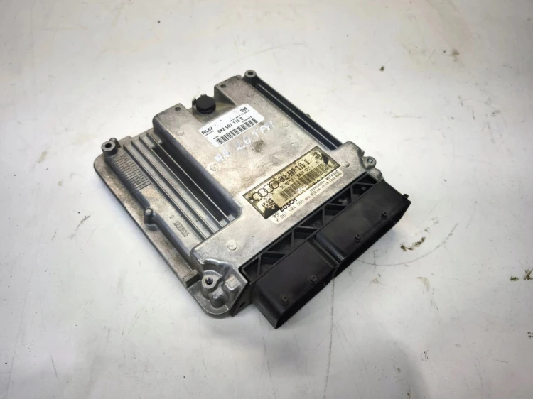 KOMPUTER STEROWNIK SILNIKA AUDI A4 B8 A5 8T 2.0 TFSI 8K2907115S 8K2907115L