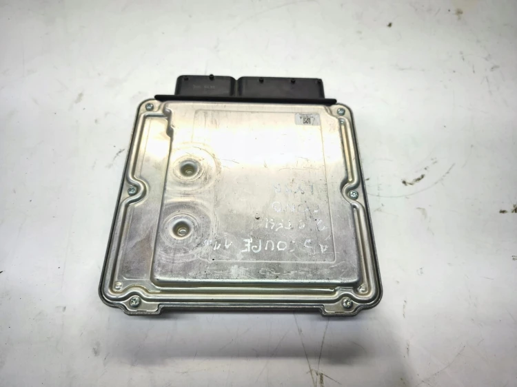 KOMPUTER STEROWNIK SILNIKA AUDI A4 B8 A5 8T 2.0 TFSI 8K2907115S 8K2907115L