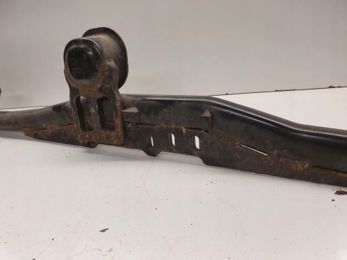OGRANICZNIK RUCHU BELKA AUDI A8 D3 4E0199335G