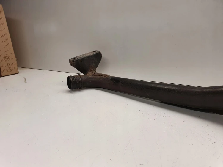 OGRANICZNIK RUCHU BELKA AUDI A8 D3 4E0199335G