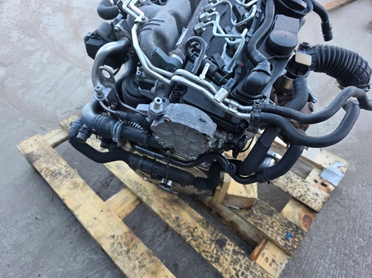 SILNIK KOMPLETNY AUDI A5 8T A4 B8 Q5 8R SEAT EXEO 2.0 TDI CAG CAGA *1*!!!