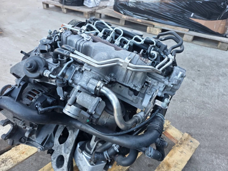 SILNIK KOMPLETNY AUDI A5 8T A4 B8 Q5 8R SEAT EXEO 2.0 TDI CAG CAGA *1*!!!